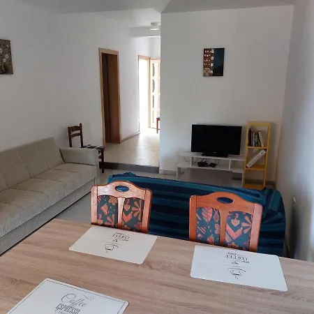 Evelina Apartament *