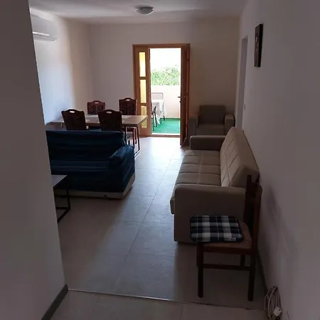 Evelina Apartment *