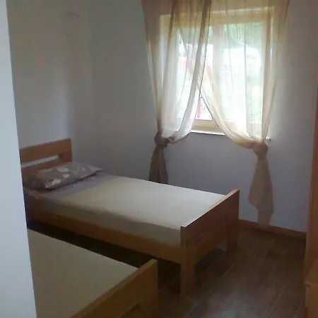 Evelina Apartment *